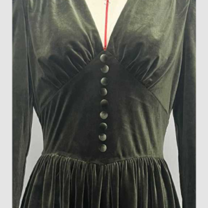 PQ2509081 V-neck velvet dress: 03-detail