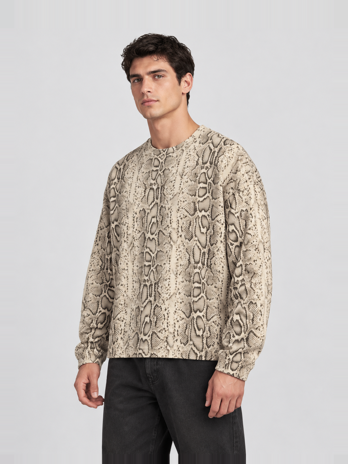 Men’s 260 GSM Snake-Pattern Waffle Boxy Long-Sleeve T-Shirt — model side Men's 260 GSM Snake-Pattern Waffle Boxy Long-Sleeve T-Shirt — model side