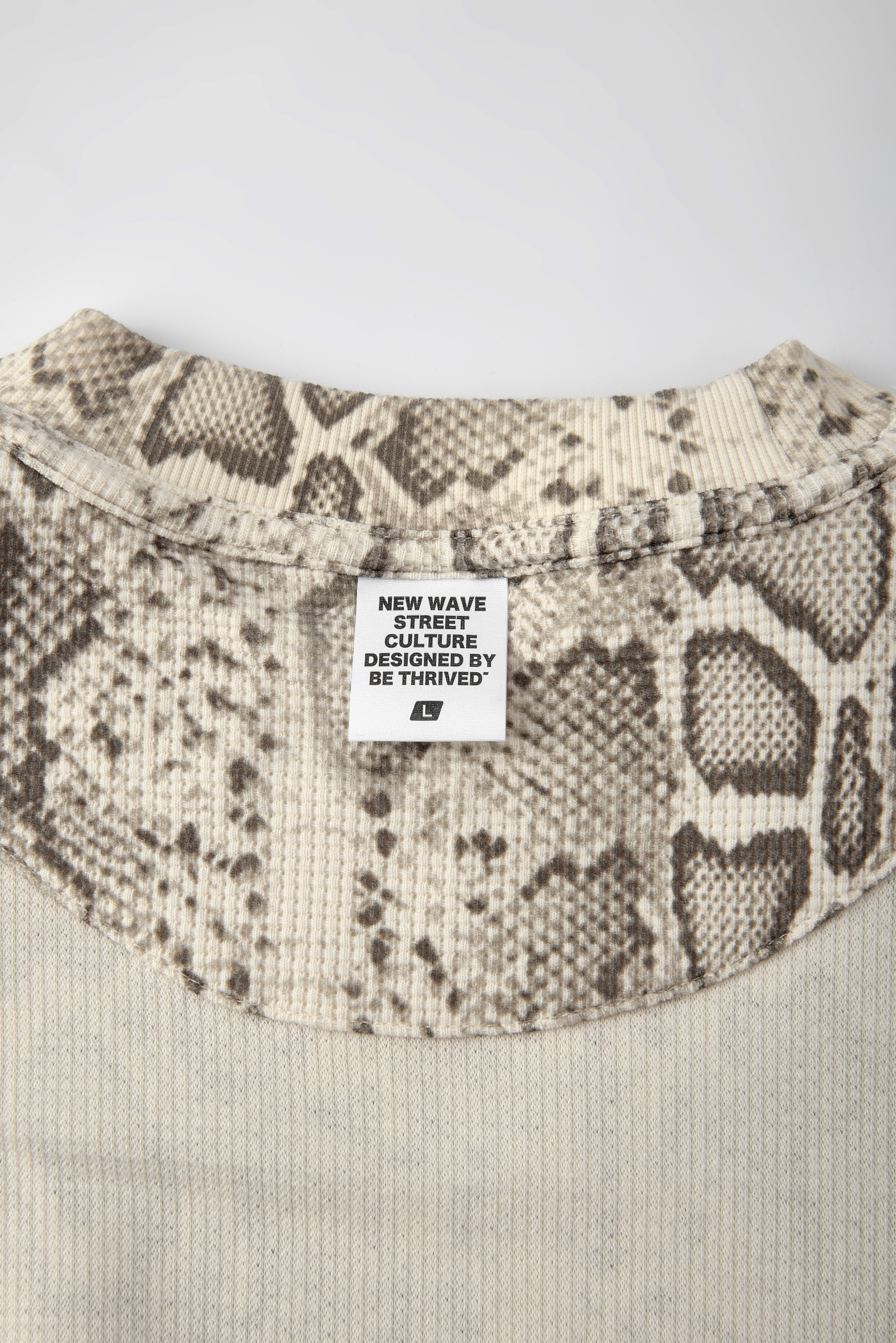 W26395 original garment detail